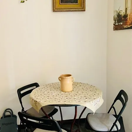 شقة Pettirosso